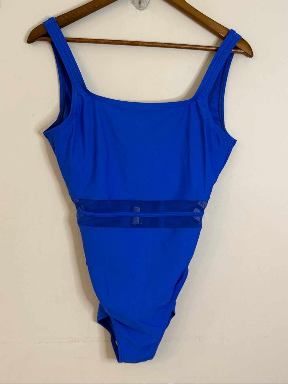 Speedo one piece swimsuit in royal blue bra cups SZ 12